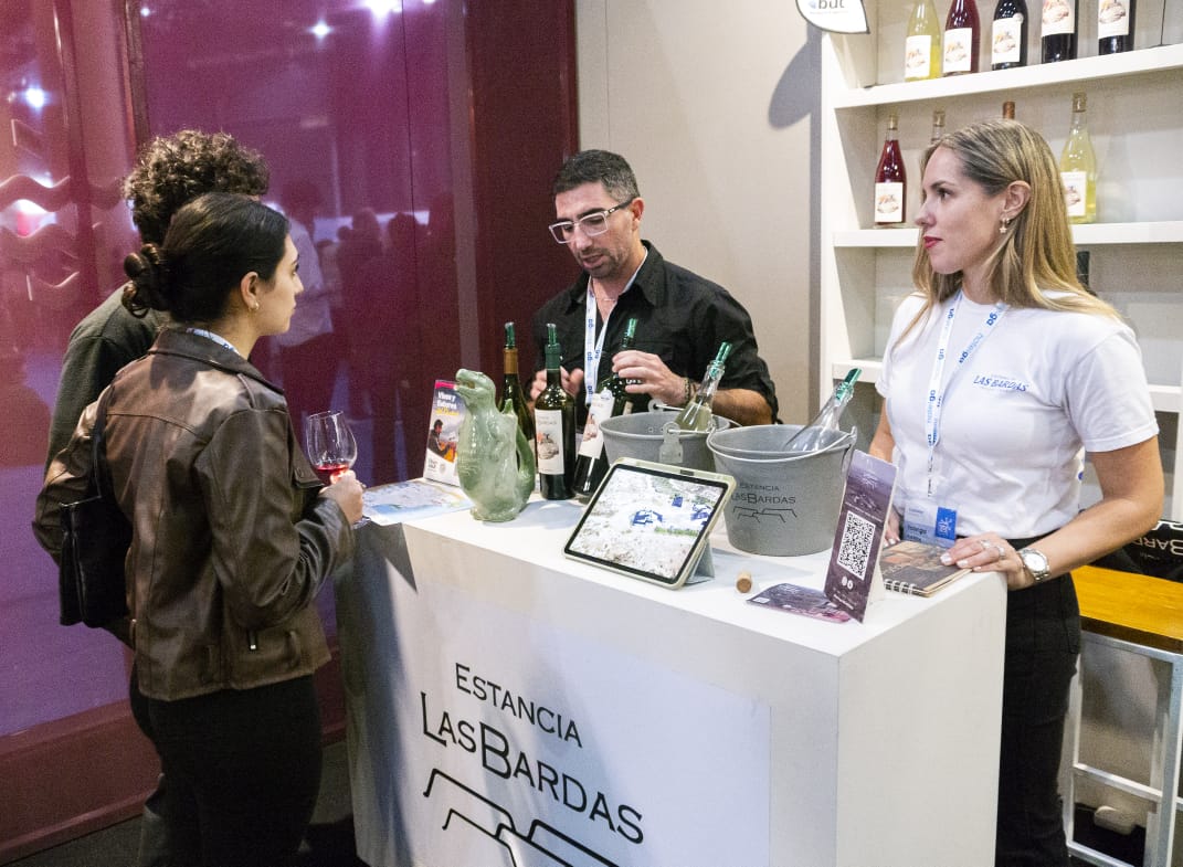 LA OFERTA GASTRONÓMICA Y ENOTURÍSTICA DE CHUBUT SE EXHIBIÓ EN LA FERIA HOTELERA MÁS IMPORTANTE DEL PAÍS