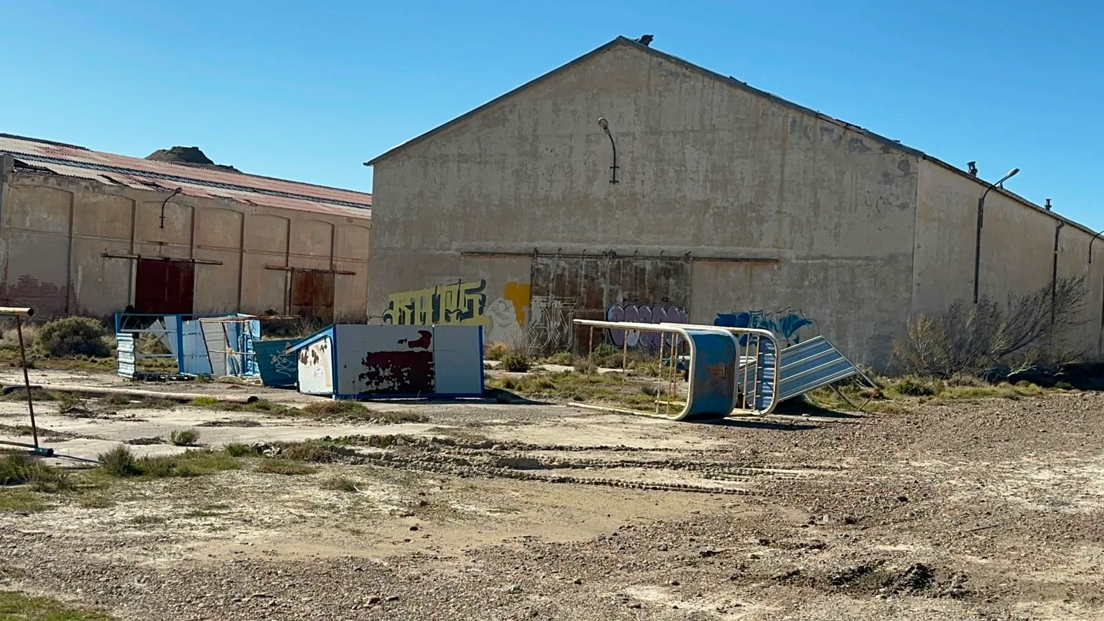 EL MUNICIPIO Y PROVINCIA AVANZAN EN LA MENSURA DEL PREDIO DE EX GALPONES DE YPF