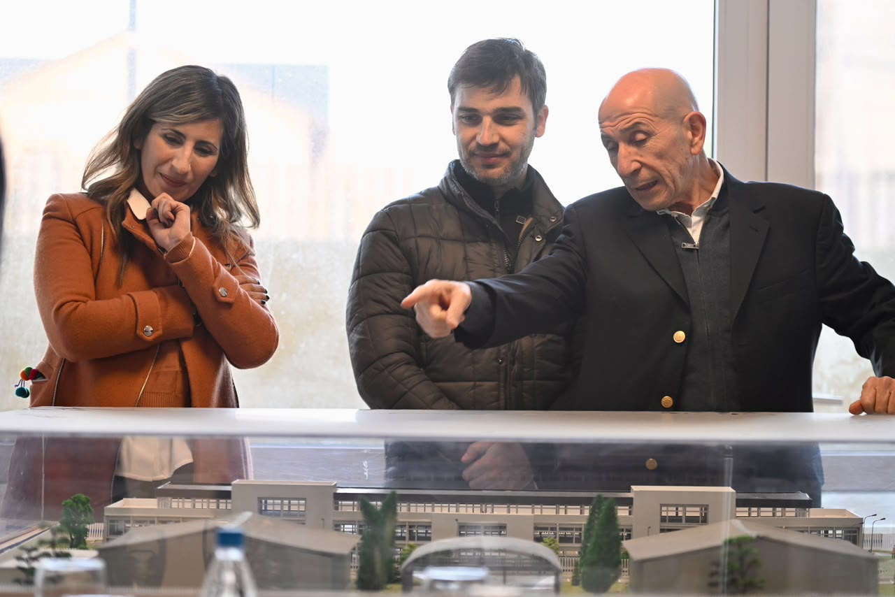 AVANZA LA CONSTRUCCIÓN DE LA ESCUELA TECNOLÓGICA QUE ABRIRÁ SUS PUERTAS EN KM 5